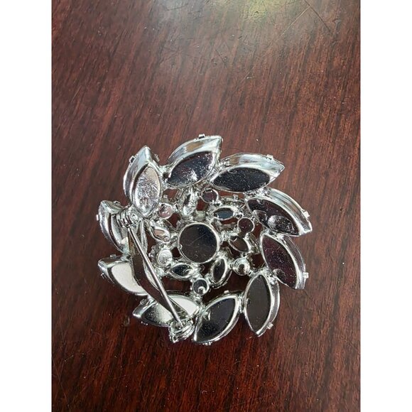 Vintage Rhinestone Prong Set Maquide Brooch Silver-Tone Floral Snowflake Pin - Picture 2 of 3